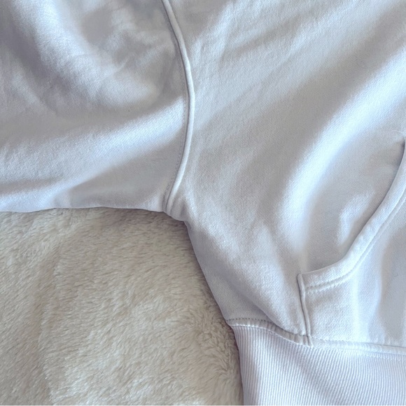 White Cropped Hoodie 🤍 - Picture 10 of 10